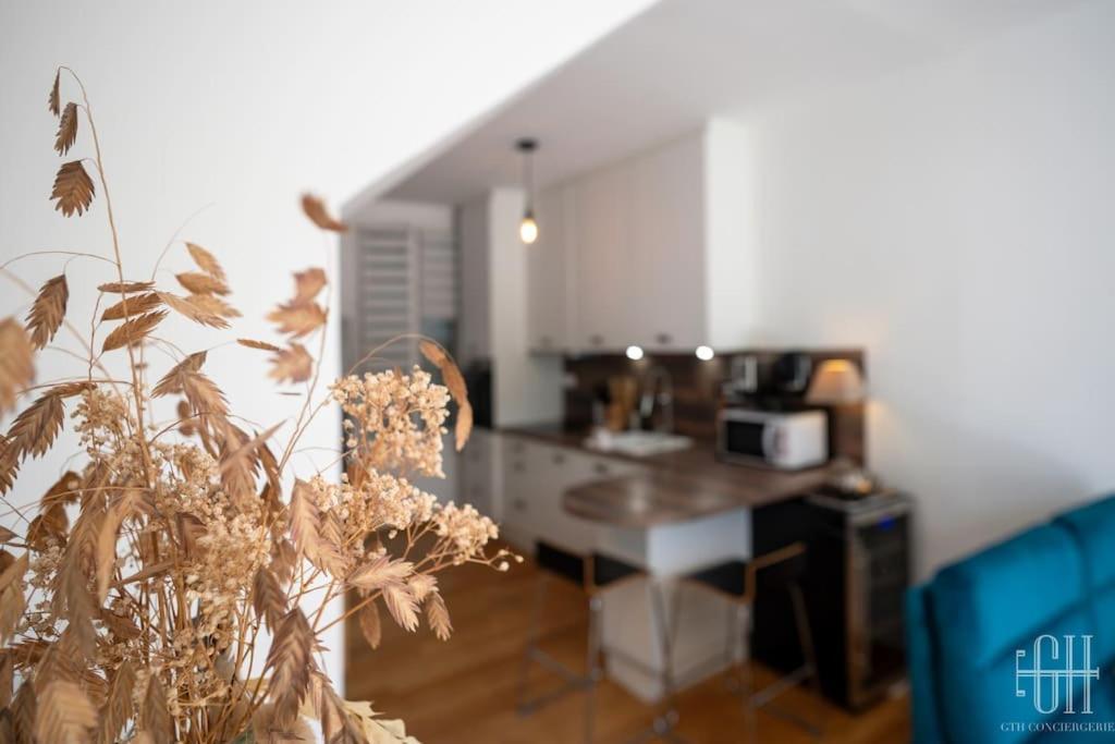 La Capucine - Hopital Bretonneau Apartment Tours Bagian luar foto